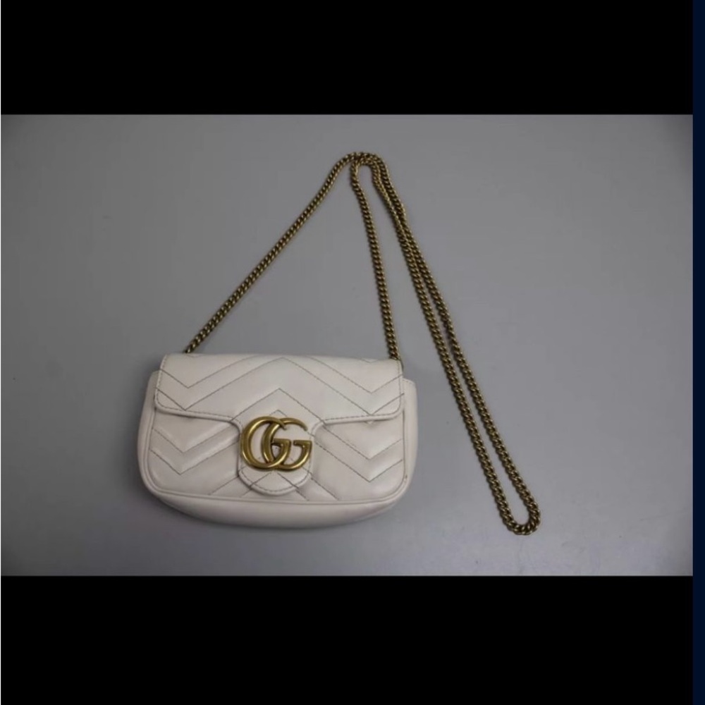 white Gucci marmont in white